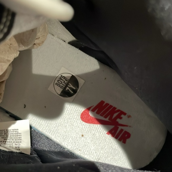 🚨 SALE // Nike Air Jordan 1 Retro High OG GS - Picture 10 of 12